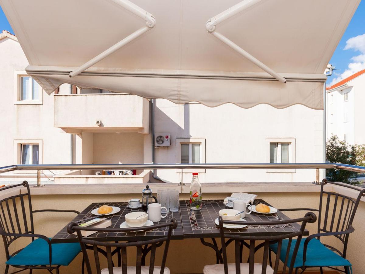 Apartment Ella Sea View ボル エクステリア 写真